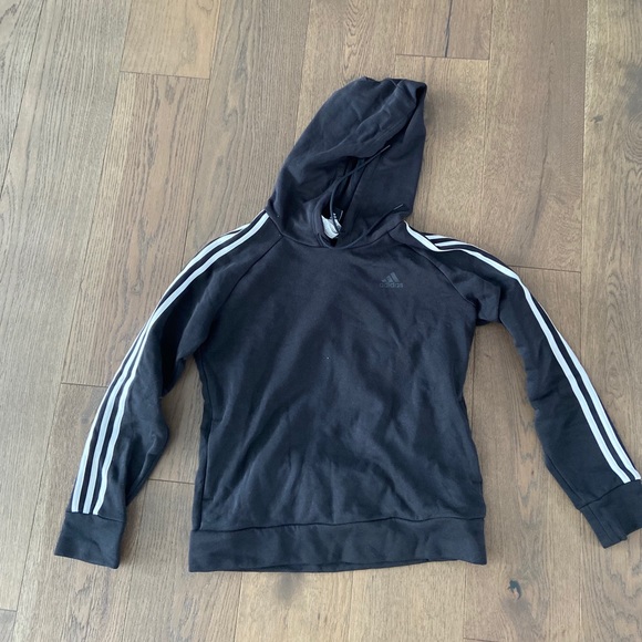 Adidas sweater - Picture 1 of 2